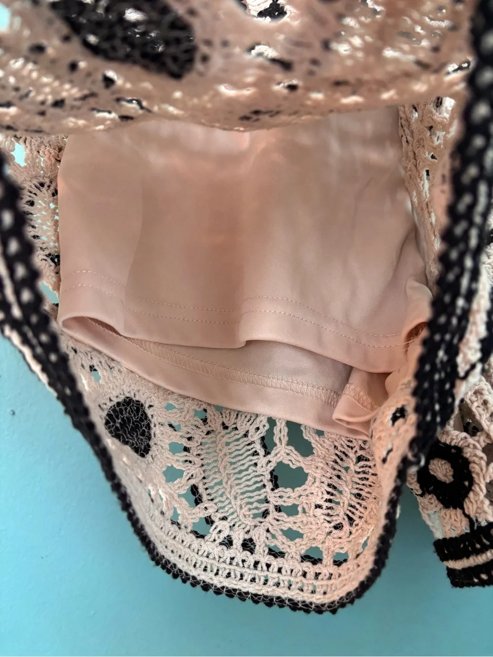 Boho Resort Crochet Shorts Floral Lace Open Knit Coastal Festival Size Small